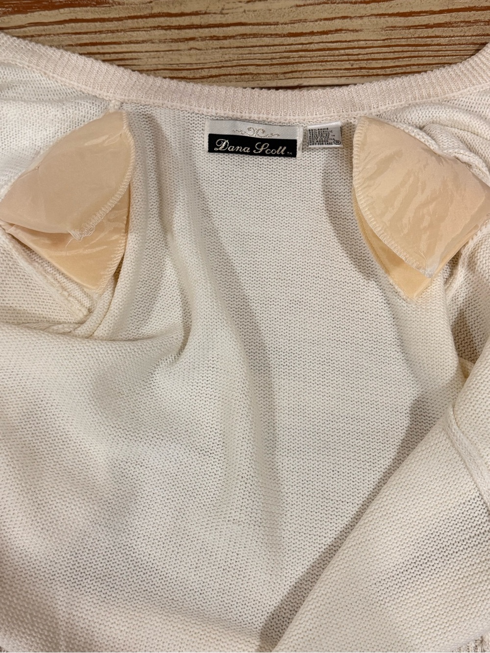 Vintage Dana Scott Cream Beaded Cardigan Sweater Size Small - Picture 9 of 11